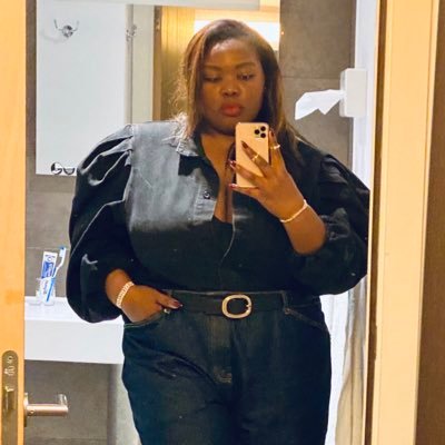 SueAnnie's profile picture. Everything is political, politics is in everything. Documenting my thoughts. 99% feminist, 1% bully. biomedical scientist. MU alumni | Extremely African |