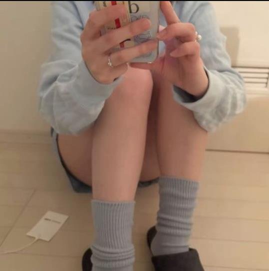 sybilb03wd62065's profile picture. 介護士してます。 いつも誰かの世話ばっかり…。 たまには、私も甘やかされたい…///