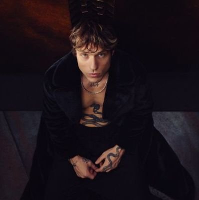 perstareconte's profile picture. 𝑠𝑜𝑡𝑡𝑜 𝑢𝑛 𝑐𝑖𝑒𝑙𝑜 𝑎𝑟𝑔𝑒𝑛𝑡𝑜 𝑐𝑒𝑟𝑐𝑜 𝑙'𝑢𝑛𝑖𝑣𝑒𝑟𝑠𝑜