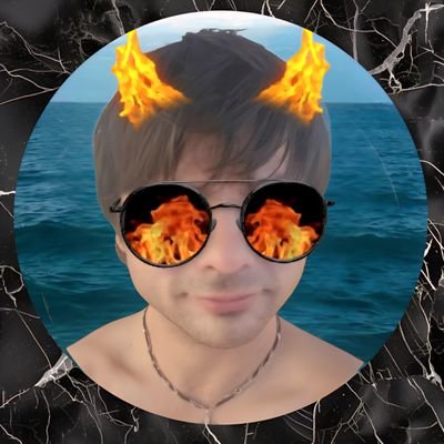 ShrineOfWill's profile picture. 🇿🇦 werewolf shredding jazzy-metal & posting whatever the f*ck I feel like. No rules, no filter, pure lekker vibes. #shrineofwill  🏳️‍🌈🎸🐺🐾🌻