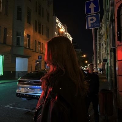 ashastherielle's profile picture. learn to live when people leave.