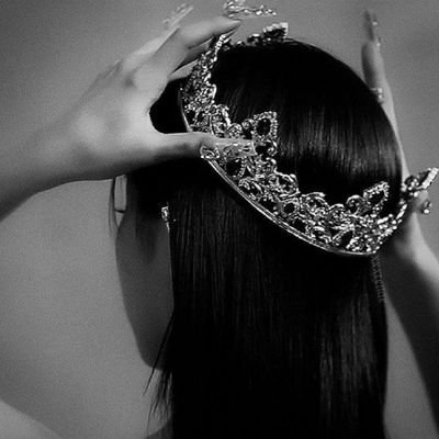 Sepidehhh_'s profile picture. یک دختر تحصیل کرده  👑🎀 |
 An educated girl