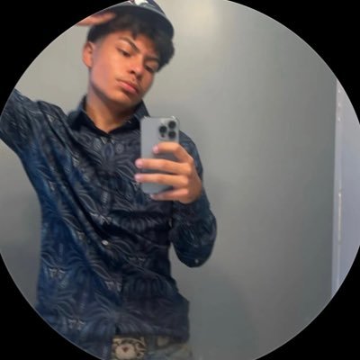 czrses's profile picture. 