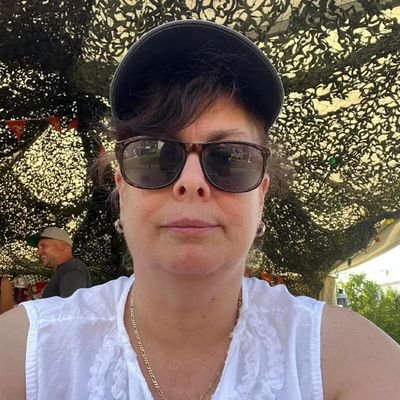 MarketingI69001's profile picture. 