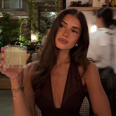 pknlaa's profile picture. 