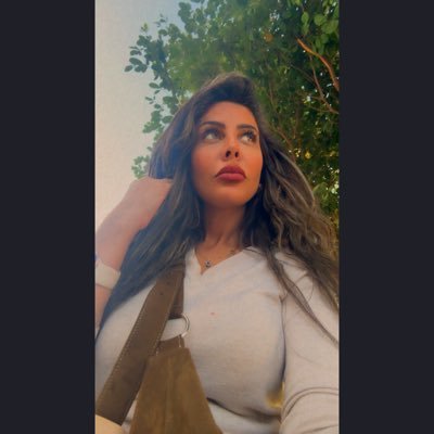 nono_oldisgold_'s profile picture. I collect old songs, warm recipes, and gentle revolutions in my heart ❤️ الله يرحمك يا بابا