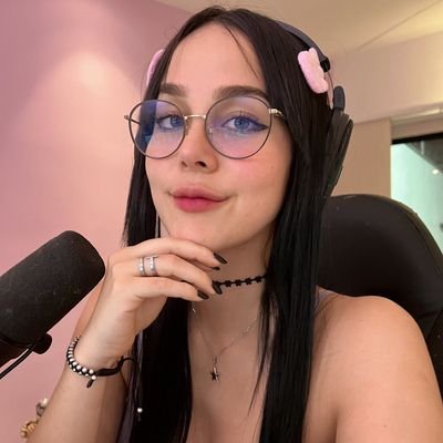 MiaMia33995's profile picture. Je suis disposée à accepter toutes les propositions.