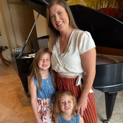 Renee_Barrows's profile picture. Girl Momma 👧👧🫶🏽✝️