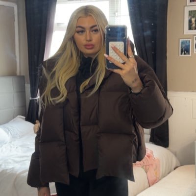 bobbi_efc__'s profile picture. 