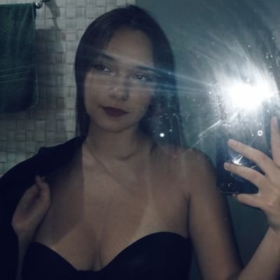 usernaclaraa's profile picture. Iansã yóò wà pẹ̀lú mi títí di òpin.🌪