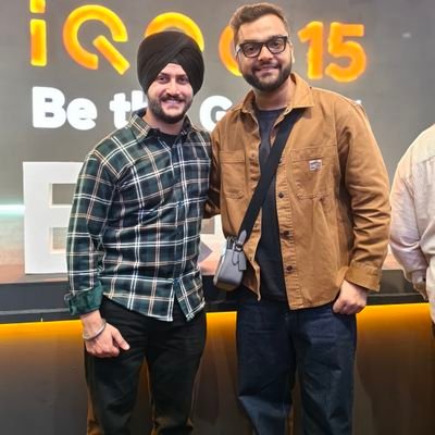 HasratSingh8's profile picture. Tech enthusiast l
#Stufflistingsarmy  l 
#iQOO #Quester #iQOORanger
Jammu📍
 https://t.co/fIfRGRHTXw