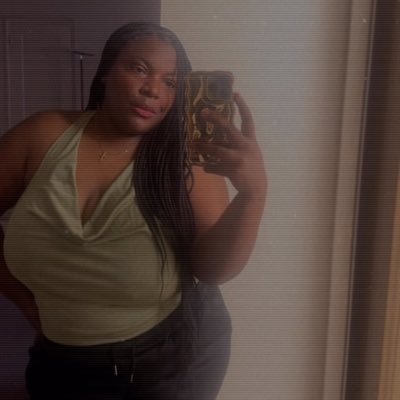 KristinDior_'s profile picture. you’re laughing, i’m deadass.