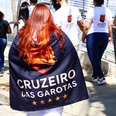 ruivastark's profile picture. tava à toa um dia desses e do nada vim parar aqui, sou neurodivergente, ariana, cruzeirense absurdamente apaixonada e vice presidente do @garotasdocec 🦊💙✨