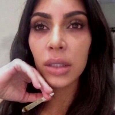 Taciturra420's profile picture. Abogada de día, pizzera de noche -
UIS | UNAL