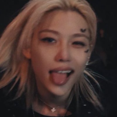 bluestora's profile picture. 🔞! stay | {fic}writer | bookstan obcecada por livros com corvos e raposas | viajante do tempo cronicamente cansada. 𓂃 ࣪˖ ִֶָ .

      20/25 📚