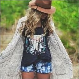 AHplyq42438's profile picture. 