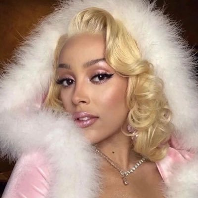 mirsweetener's profile picture. big brother enthusiast