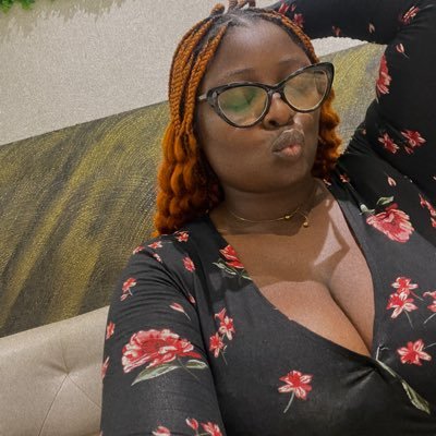 tutsy__'s profile picture. •ENTREPRENEUR • MADE TO ORDER ✂️• PERFUMERY• LINGUIST•I post randoms and business | Business Page @42ne__