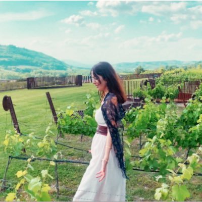 Yekbuns's profile picture. 🎨art