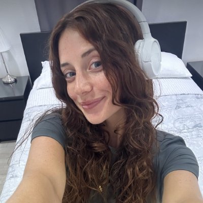 sweetchick_ri's profile picture. I spend most of my time by the ocean 🌊