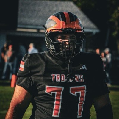MarcusRayburn52's profile picture. Center/Guard|HT: 6’0| WT:280| Cell (937) 459-8305| 25,24 1st team conference| 25,24 1st team districts|
