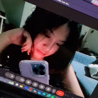 shesatotalvixen's profile picture. access to me is a privilege