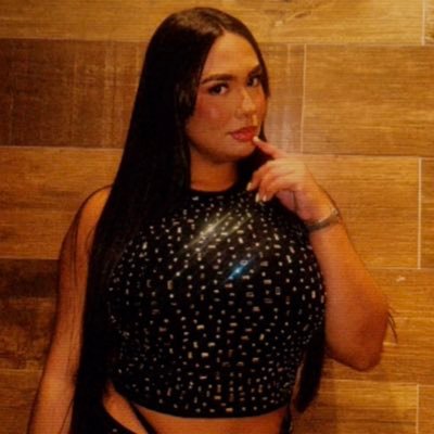 realquina's profile picture. 