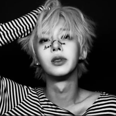 yojeongiz's profile picture. 건강해 앤드 진짜 안녕 ♡ @jeliyuz