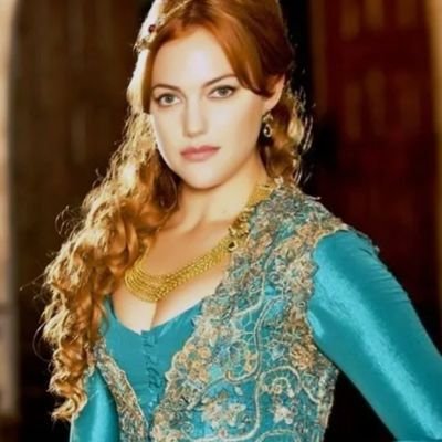 Eu4577044487375's profile picture. Να ήταν το φιλότιμο ρούχο να τα αγοραζαν μερικοί να το μάθουν πώς φοριέται