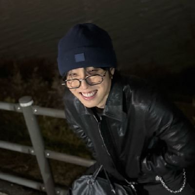 _anomalihiu's profile picture. 