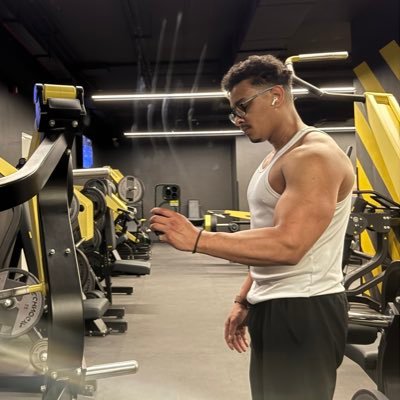 probablybader's profile picture. trauma  & ER doctor