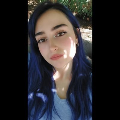 Deadpoetpassion's profile picture. 𝑰𝑵𝑭𝑱 | 𝑵𝒆𝒓𝒅 | 𝑴𝑪𝑩 𝑺𝒕𝒖𝒅𝒆𝒏𝒕 
به دنیا آمده ام تا زیبایی را در همه چیز ببینم