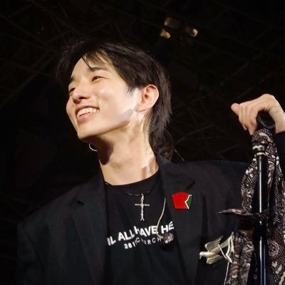 ninjaeaj's profile picture. a quiet soul, forever standing behind @eaJPark