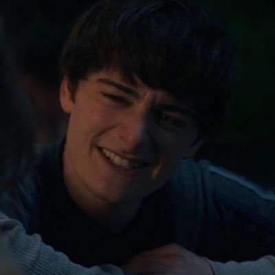 loofieO_o's profile picture. (^_-)