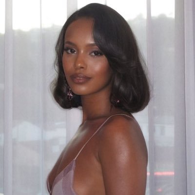 MCKlTTY's profile picture. ❝Evᥱᥒ ᥲftᥱr ᥲᥣᥣ thιs tιmᥱ thᥱ sᥙᥒ ᥒᥱvᥱr sᥲყs to thᥱ ᥱᥲrth, 'Yoᥙ oᥕᥱ mᥱ.' Look ᥕhᥲt hᥲρρᥱᥒs ᥕιth ᥲ ᥣovᥱ ᥣιkᥱ thᥲt. It ᥣιghts thᥱ ᥕhoᥣᥱ skყ.❞ — ☉ ♌︎ ☾ ♋︎ ⇡ ♍︎