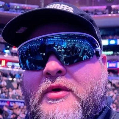 esquetacabron's profile picture. Tuitero, trentón y odioso/Pacto Celestial/Ezekiel 25:17.