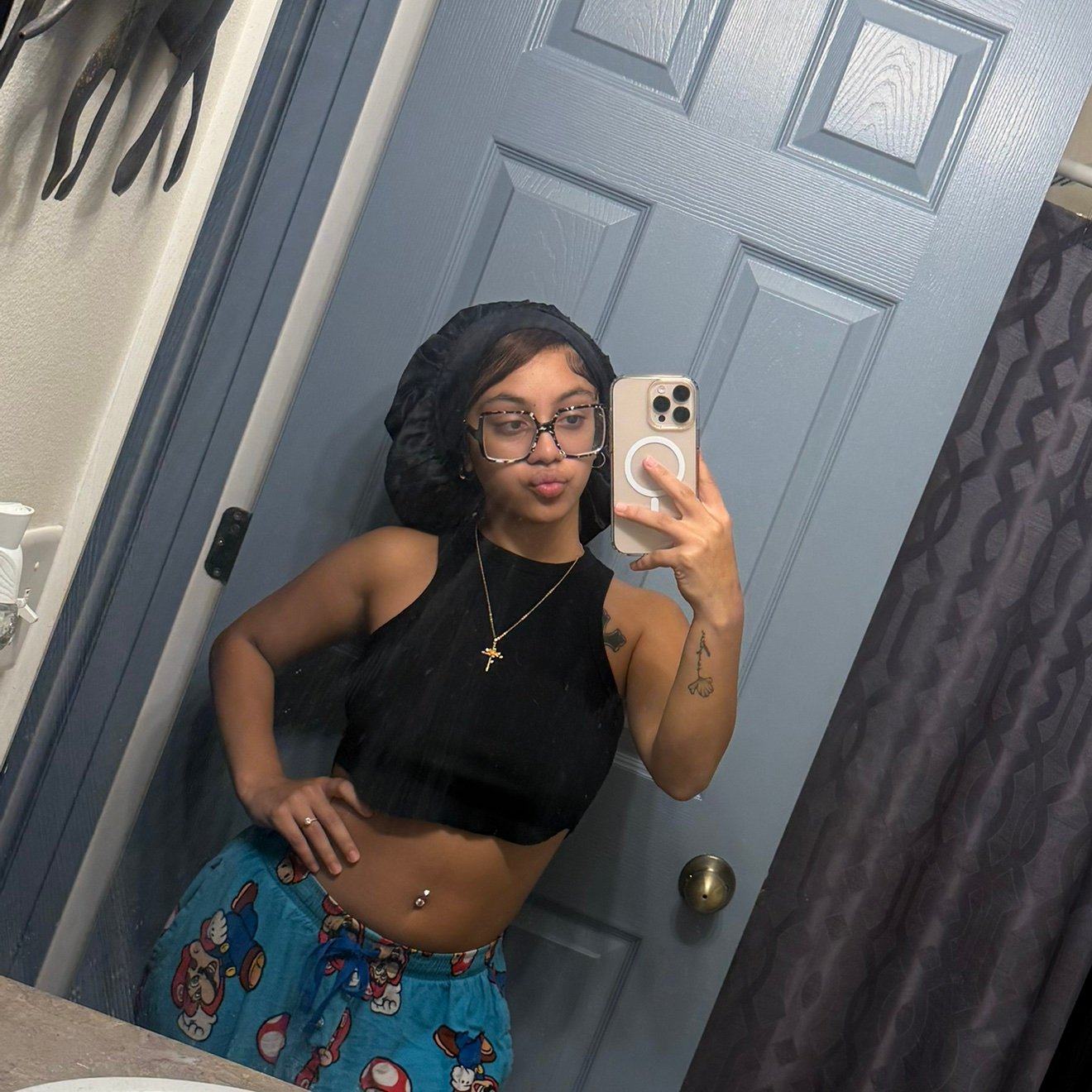 dollyadoree's profile picture. 