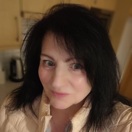 FranaSram_ek's profile picture. 