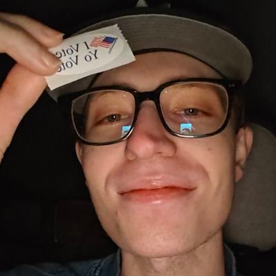 contentlyshane's profile picture. Free 🇵🇸🇨🇩🇸🇩🇵🇷, love vegan empanadas, one piece, and LOTR. 
RIP Fred Hampton,Thomas Sankara & all the fallen. add me on Bluesky. freaky twt: @twinkpiece