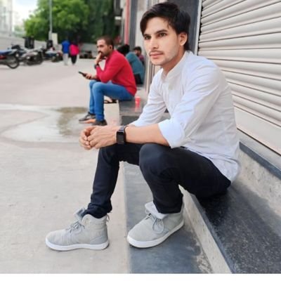 SameerWarshi4's profile picture. Before I Die.I want my last words,La ilaha illallah Muhammadur  ﷺ.❤🕋🕋