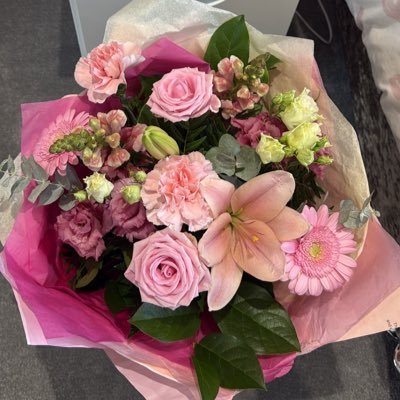 zara_ix's profile picture. 