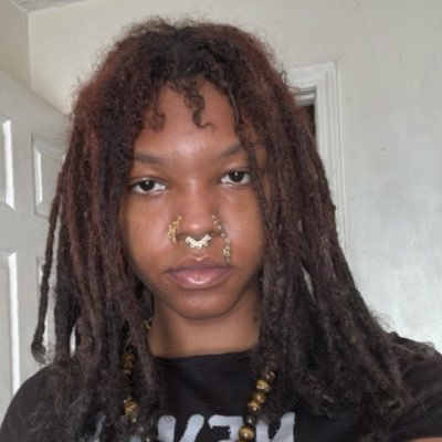 cry4bratt's profile picture. yea whatever