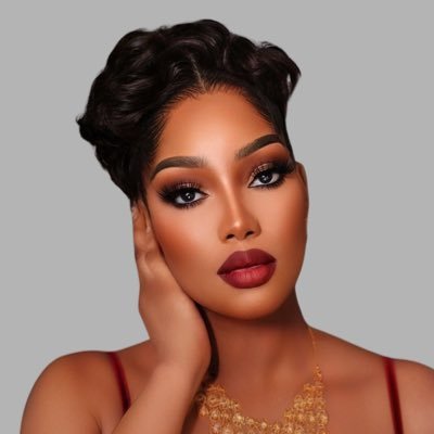 iamzeyna_off's profile picture. Actrice série et modèle/ nouvelle sur Twitter (X) / snap : zeynadiakite19