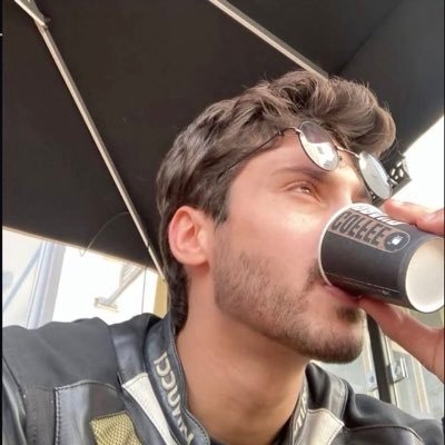 sioq12_'s profile picture. لو يشدو الحيل ما يشدون أنتباهيّ .