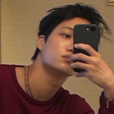 bearoze1's profile picture. 𝓈𝑜𝓂𝑒𝑜𝓃𝑒 𝒻𝓊𝓁𝓁  𝑜𝒻  𝒿𝑜𝓃𝑔𝒾𝓃  𝓁𝑜𝓋𝑒 ∞