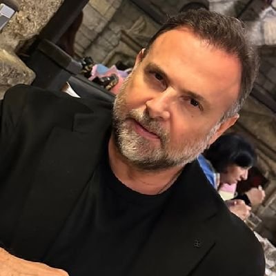 jwpson01's profile picture. Life's romantic.