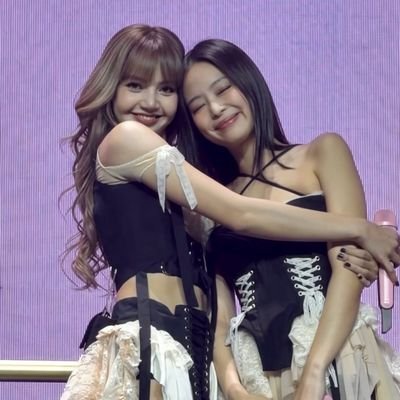 itsvioletlady's profile picture. ily gf @badalee_ ‧₊˚ ☁️⋅♡𓂃 ࣪ ִֶָ☾.
 🌺
STAN BINI PH