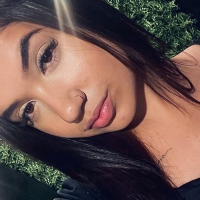 laraa7301's profile picture. 𝑡𝑢𝑑𝑜 𝑝𝑜𝑠𝑠𝑜 𝑛𝑎𝑞𝑢𝑒𝑙𝑒 𝑚𝑒 𝑓𝑜𝑟𝑡𝑎𝑙𝑒𝑐𝑒!!!