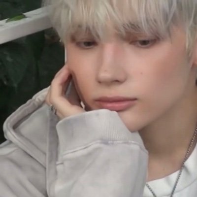 yeonhuez's profile picture. 🐧💬  yeonjun noona, fighting ＞3＜