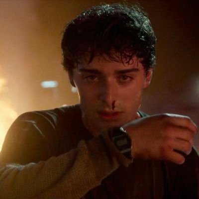 siren_s0unds's profile picture. fangirl 💋 she/her, 16 ♡ we keep dancing to the siren sound♡